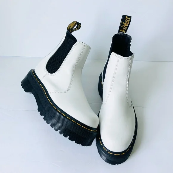 Martens Shoes Dr Martens 2976 Quad Platform Leather